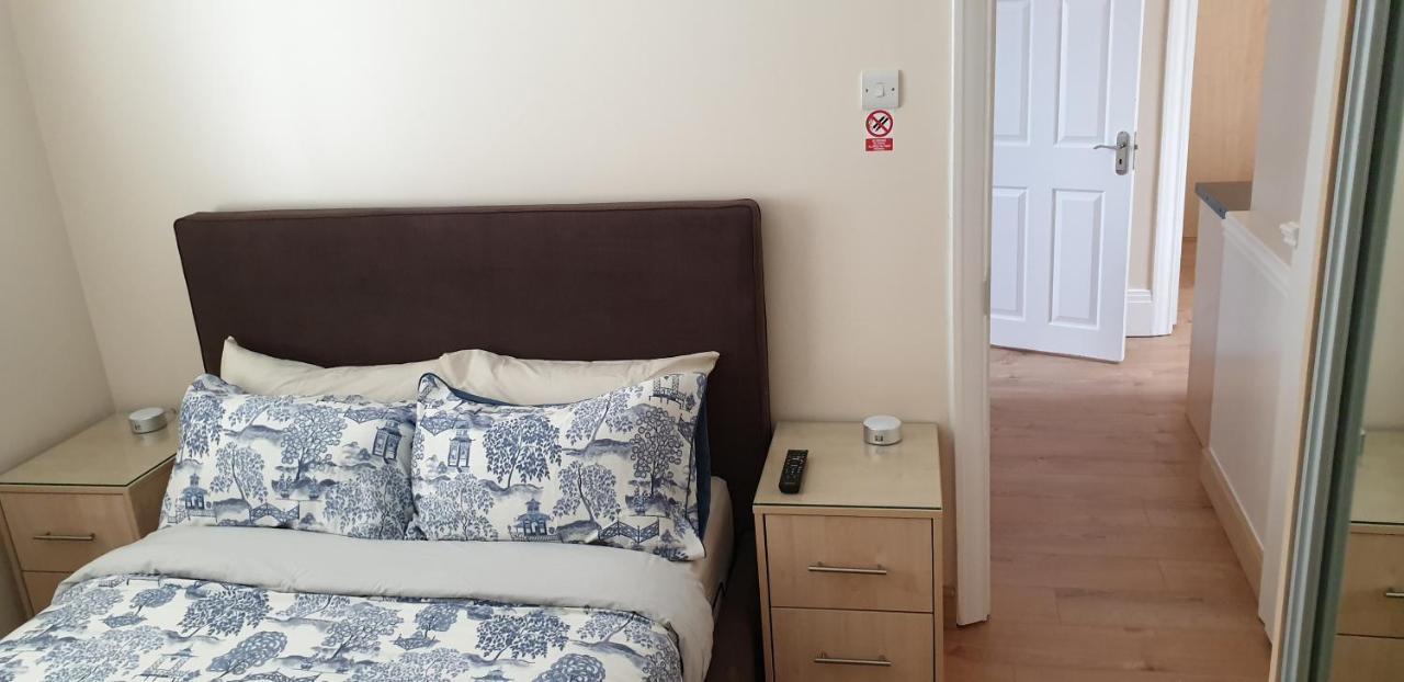 London Luxury 3 Bedroom 2 Bathrooms Flat 1 Min To Redbridge Station Free Parking & Wifi Wanstead Zewnętrze zdjęcie